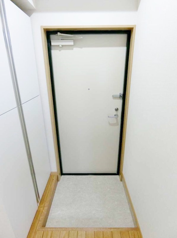 湯建ビル 玄関
