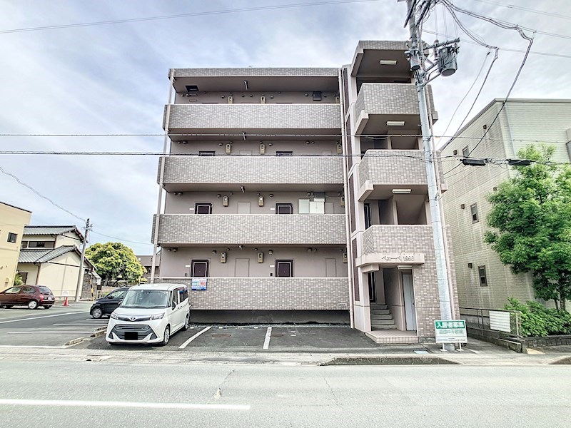 ベェーベ1996 403号室 外観