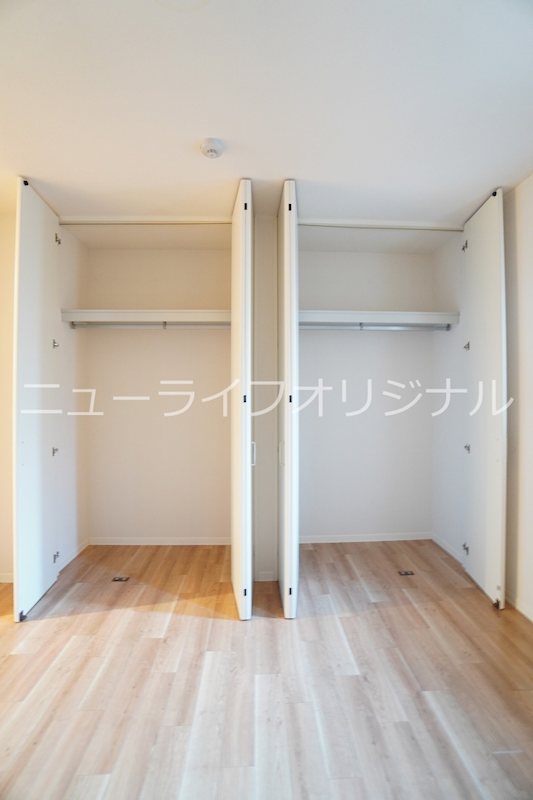 セレナ　ヴィラ 収納