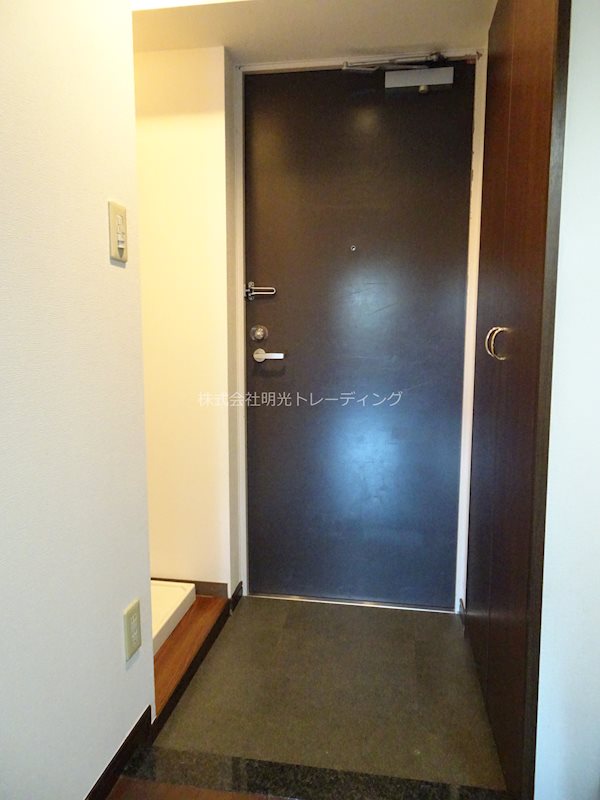 ステージグランデ市谷薬王寺 玄関