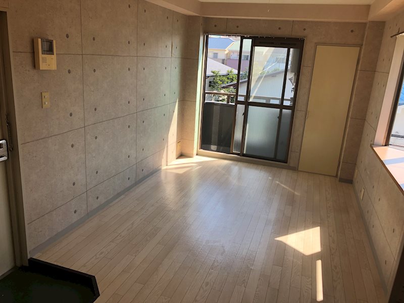 ＳＴヴィラ芥川 リビング