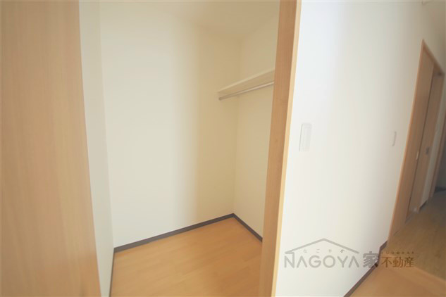 丸の内エンブルコート その他1