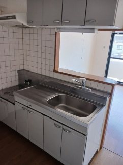 ルミエール伴丈木 キッチン