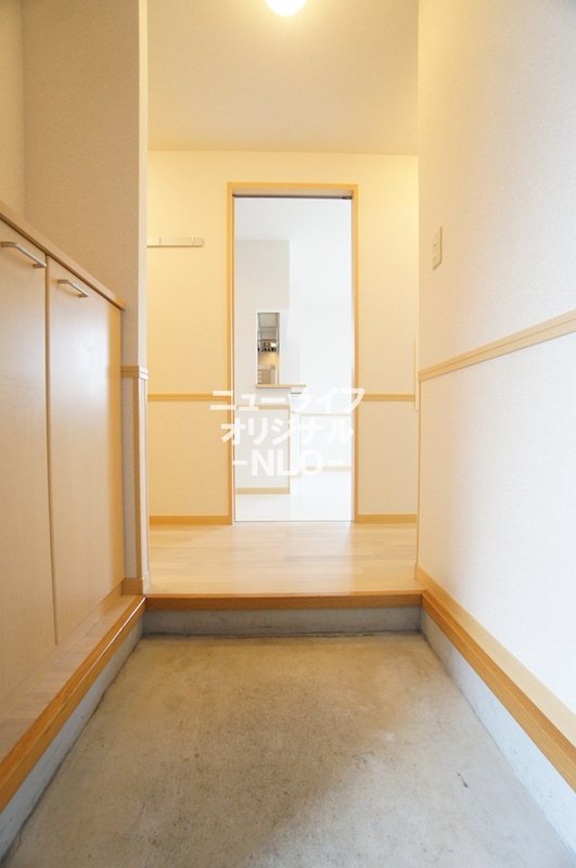 ファミール御殿 玄関
