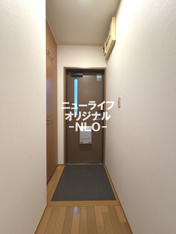 フローラ藤間 玄関