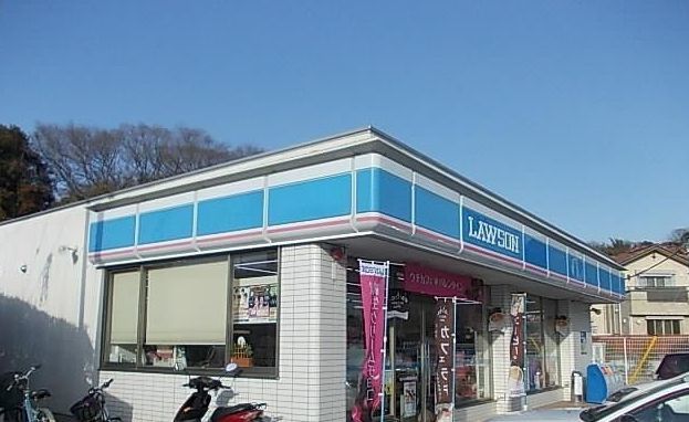 尾嶋邸戸建てＥ コンビニ