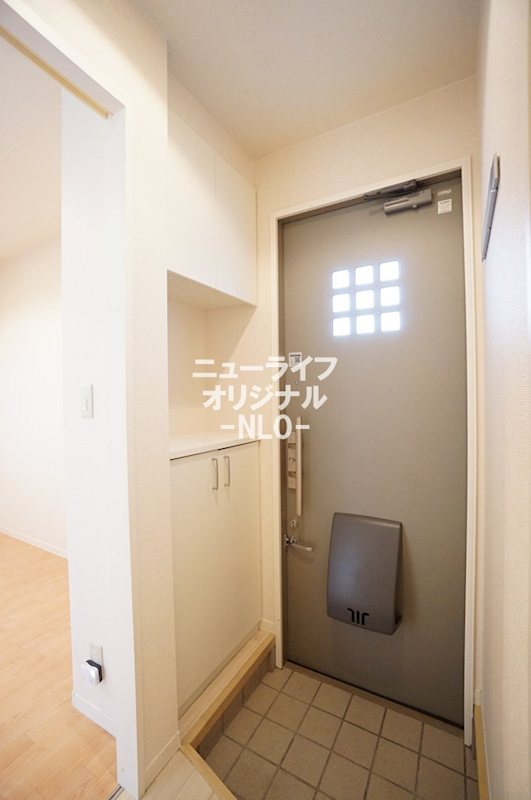 マサール1号館 玄関
