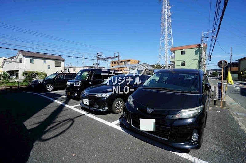 エクシード小泉 駐車場