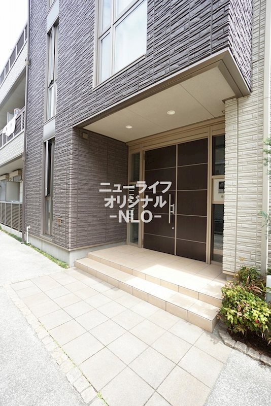 アンビエラ湘南台 エントランス