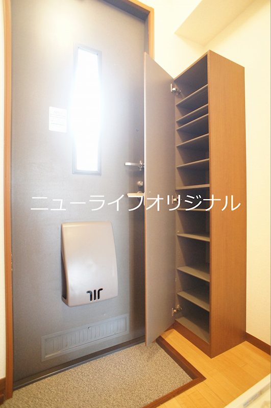 エステート湘南 玄関