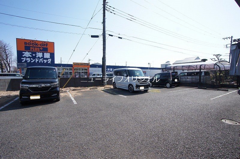 エトワール上鶴間 駐車場