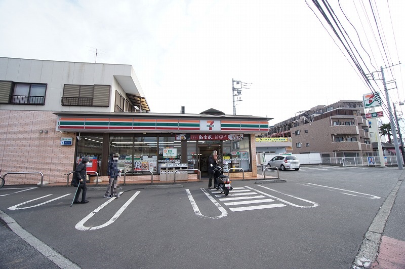 グランシード南町田三番館 コンビニ