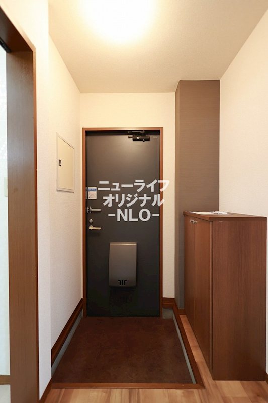 グリーンフォーレスⅥ 玄関