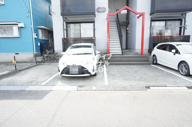 ハイツＫ 駐車場