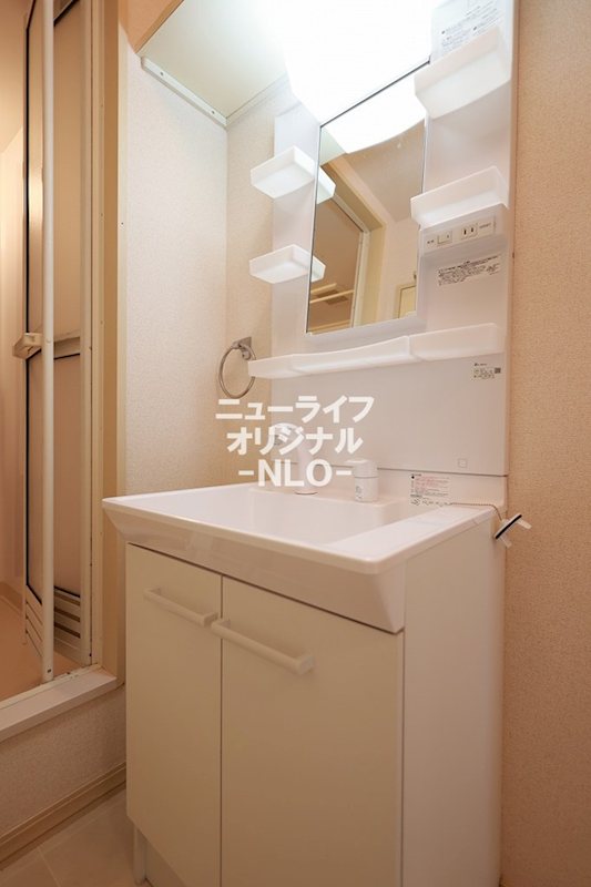 グリーンヒルねぎし 洗面所