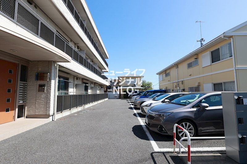 Ｇａｒｄｅｎ　Ｈａｌｌ 駐車場