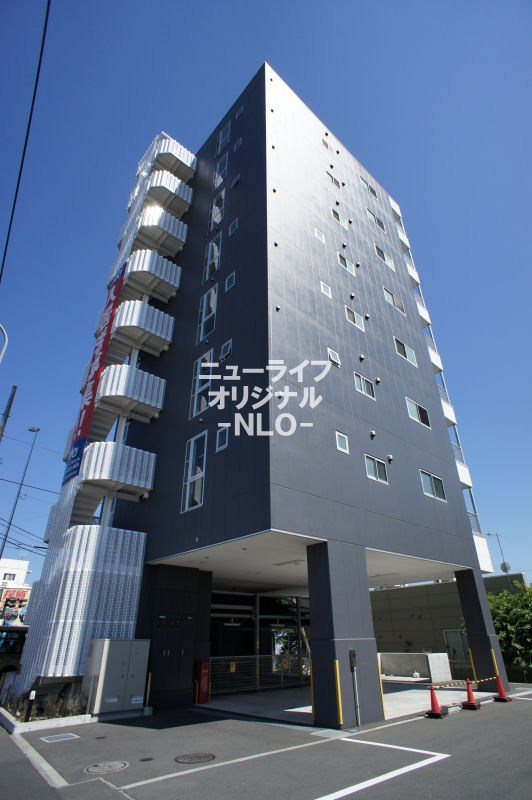 Ｎ２４６　Ｂ．Ｌ．Ｄ 外観