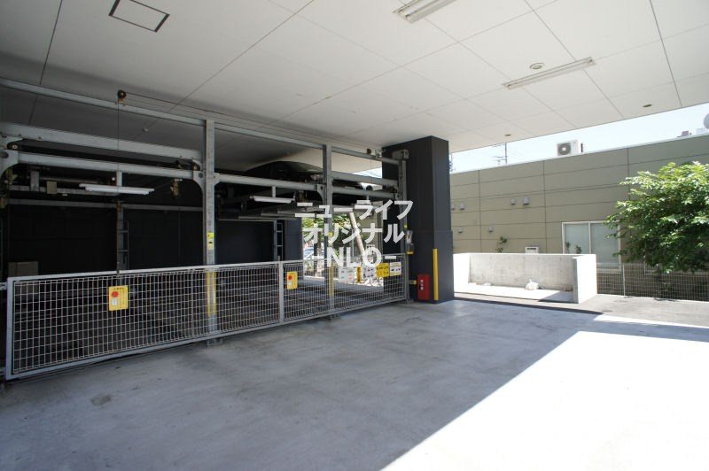 Ｎ２４６　Ｂ．Ｌ．Ｄ 駐車場