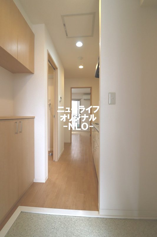 ストーリア 玄関