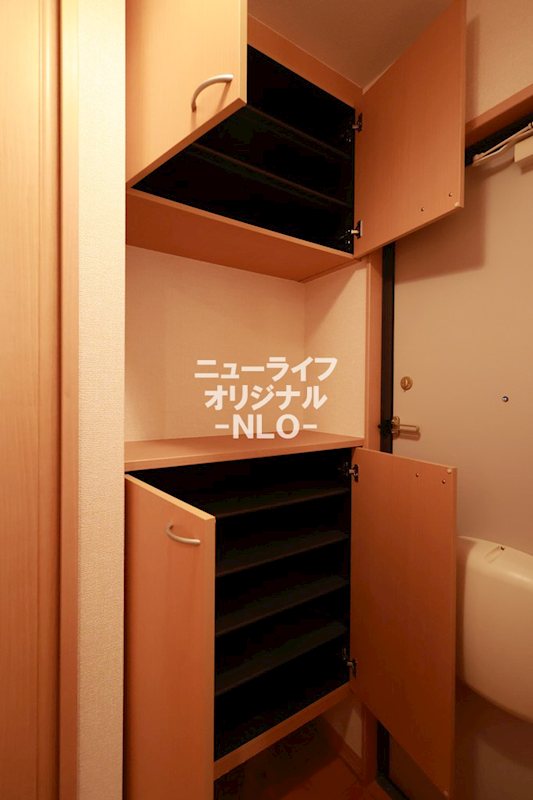 フォンティーヌＡ 玄関