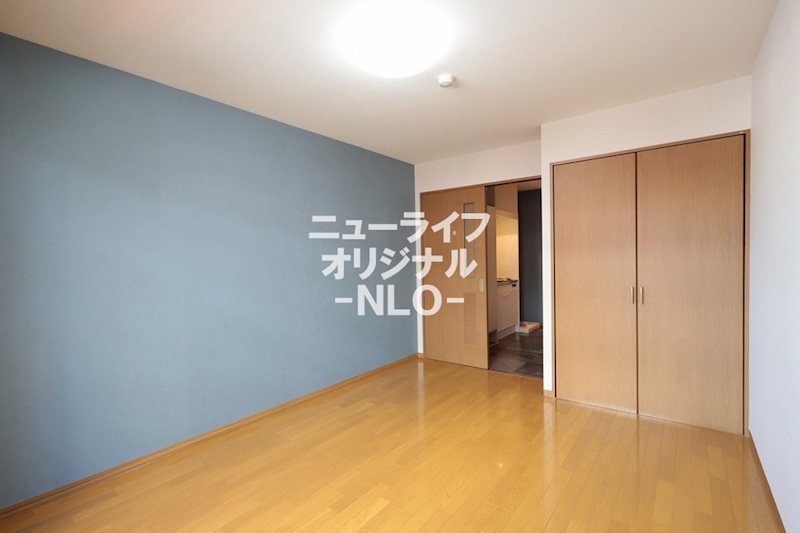 ソレイユ三和 ベッドルーム