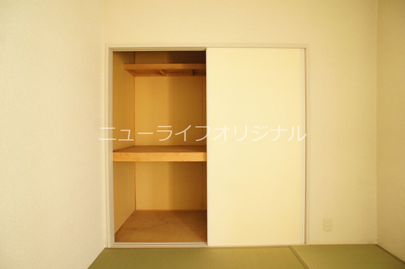 コータコート　Ｂ 収納