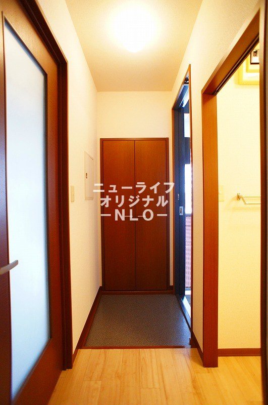 グレイスM 玄関