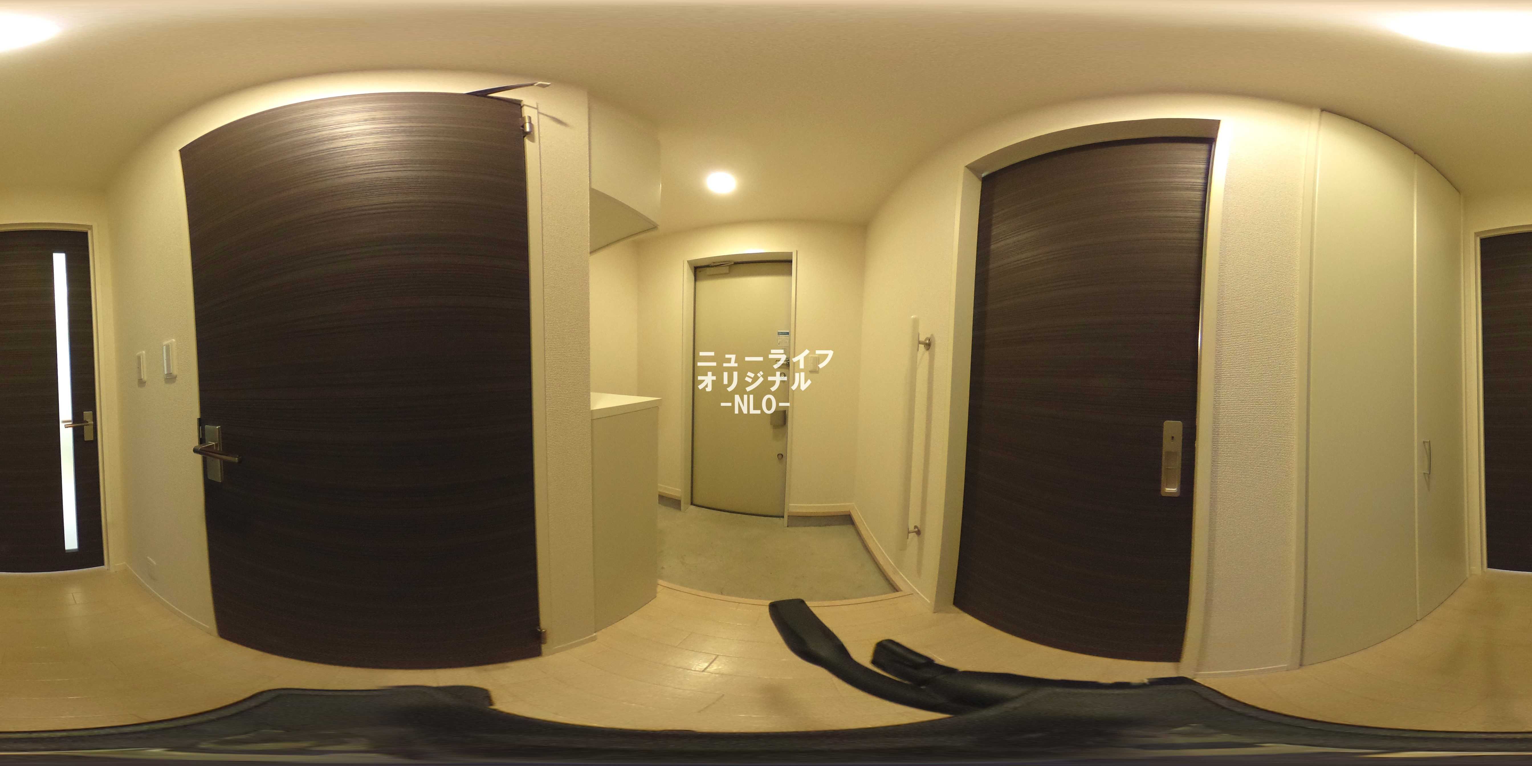 アストレア 玄関