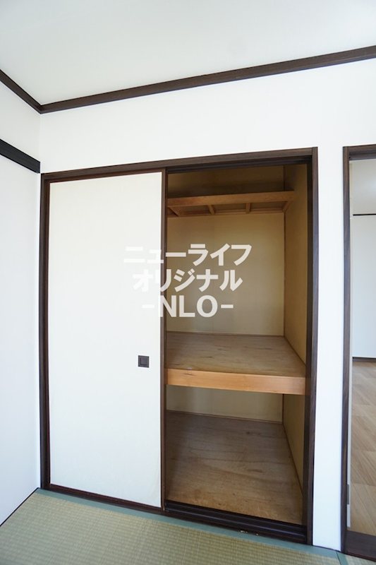 サンモールハイツ 収納