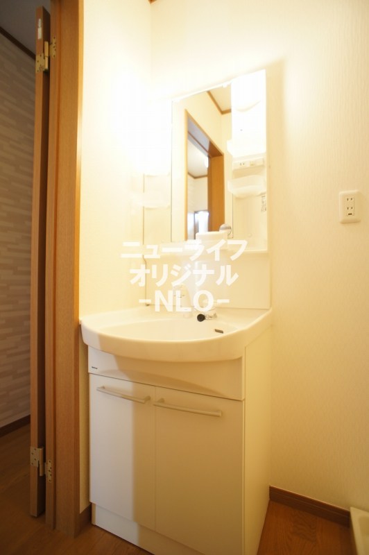 ハイクレスト湘南 洗面所