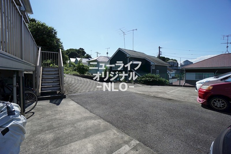ハイクレスト湘南 駐車場
