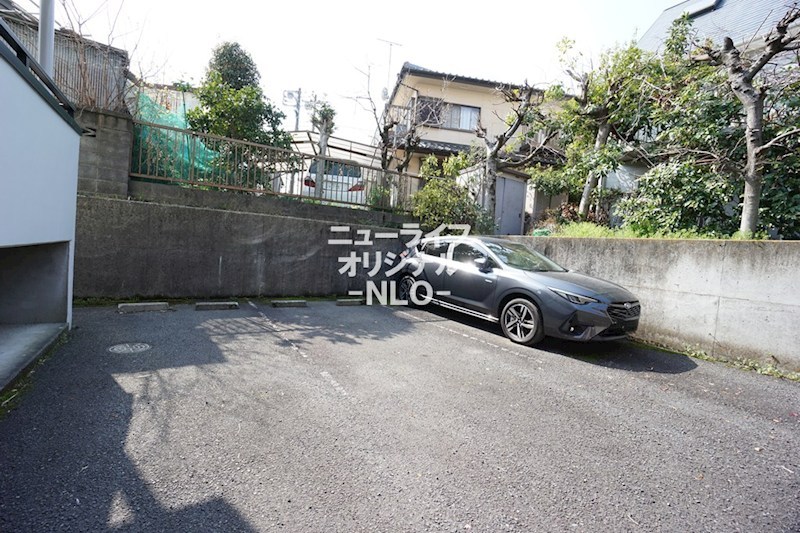 ベルハイツ 駐車場