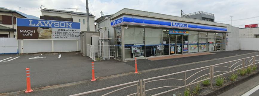 チャーム白根 コンビニ