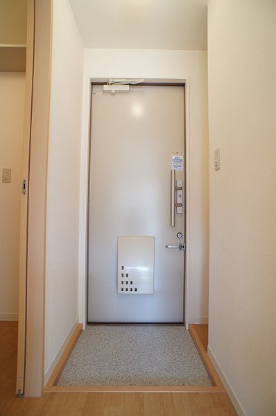オランジュ 玄関
