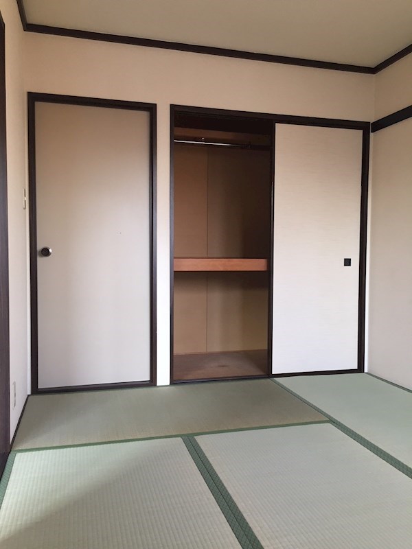 グランドハイツ 収納