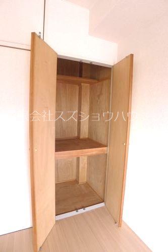 栄幸マンション 収納