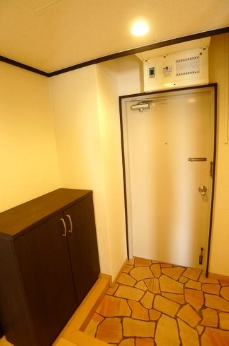 サニーハイム新松戸 玄関