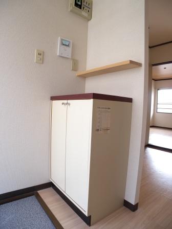 細野東コーポ 玄関