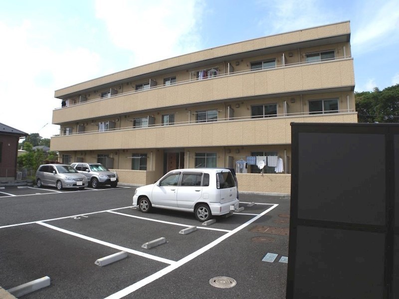 シャン・ド・ブレ 302号室 外観