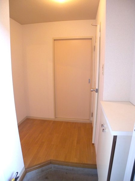 メゾンシンタク 玄関