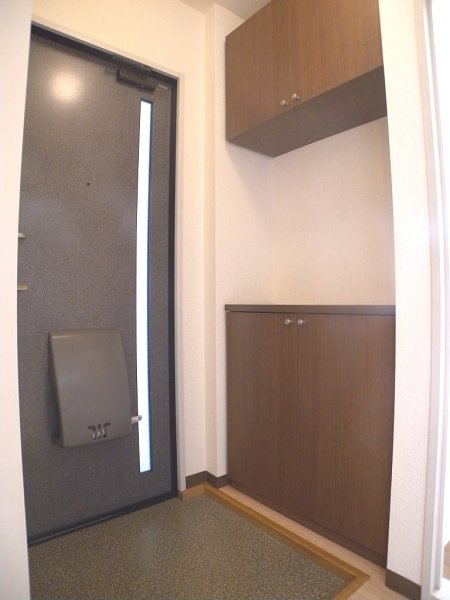 サンハイツ南浦和 玄関