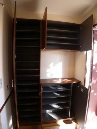 キャットスクエアA 玄関