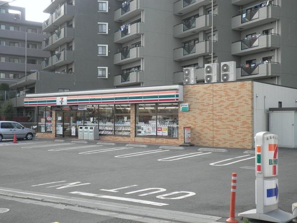 グリシナ東台 コンビニ