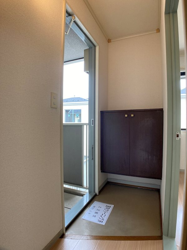 フラッツヨコタⅠ 玄関