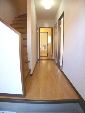 ニューパレス　 玄関