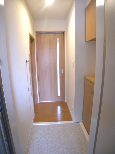 ロータスガーデン 玄関