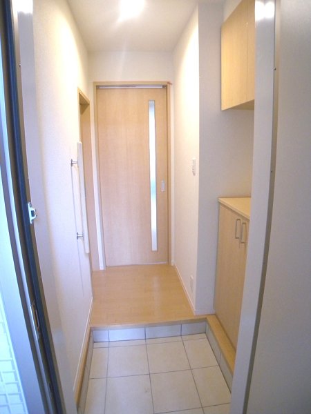 ロータスガーデン 玄関