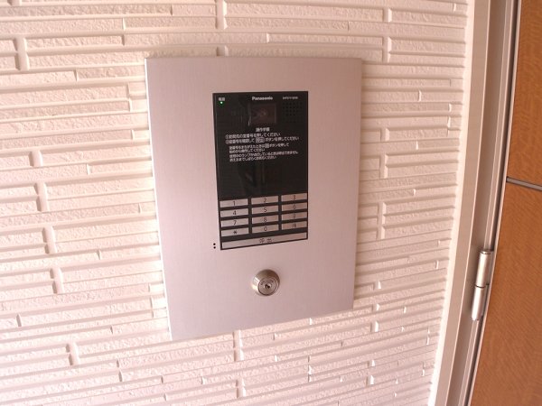フォンターナ南浦和弐番館 エントランス