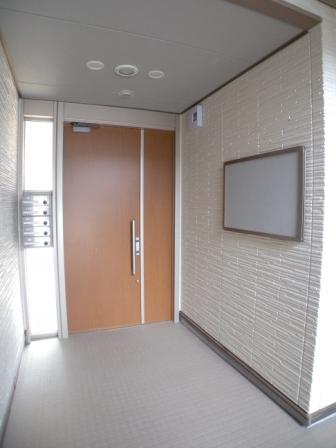 フォンターナ南浦和弐番館 エントランス