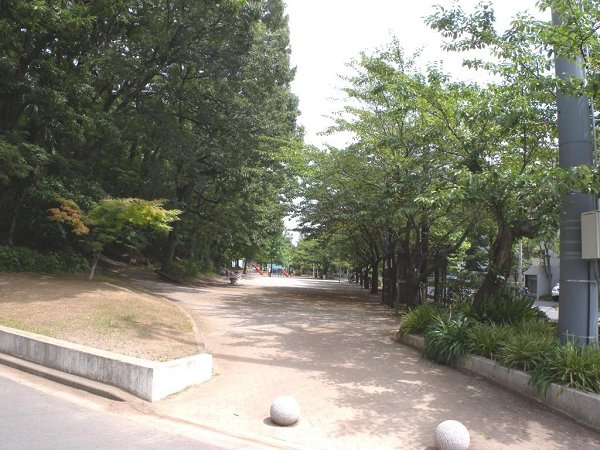 フォンターナ南浦和弐番館 公園